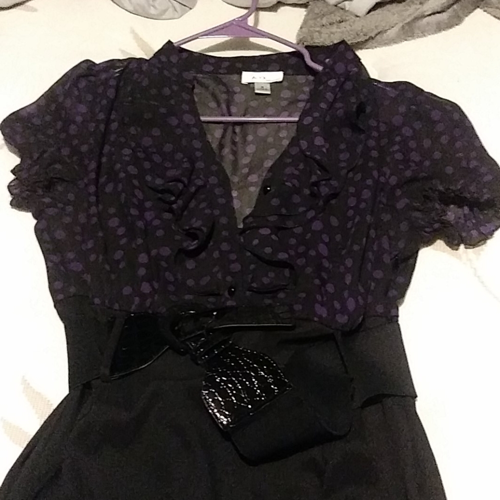 SUPER cute dress with belt